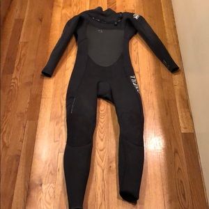 O’Neill kids 4/3 wetsuit